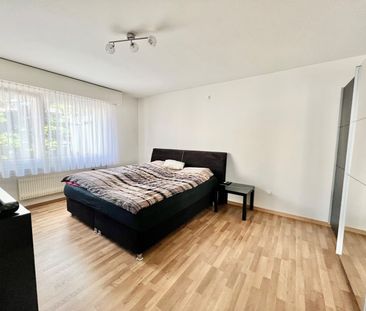 Grosszügige 2.5 ZW an ruhiger Lage - Foto 4