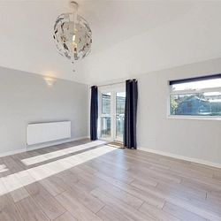 Limpsfield, Gore Road, Eastry, Sandwich, CT13 0LT, Kent - Photo 1