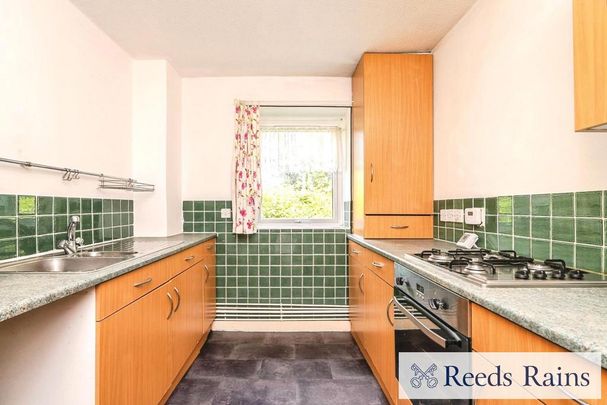 3 bedroom apartment to rent - Photo 1