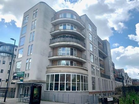 2 bedroom apartment to rent - Photo 2