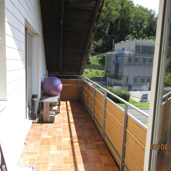 4040 Urfahr, Leonfeldnerstr.283: Einfache 4 Zimmerwohnung, 81m2 WNFL, ablösefreie Küche, Balkon, DG, 2.Stock - Photo 1