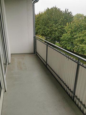 Nur für Studierende: Großzügiges und helles 1 Zimmer-Apartment mit Loggia, Rödgener Str. 83, Gießen - Photo 2