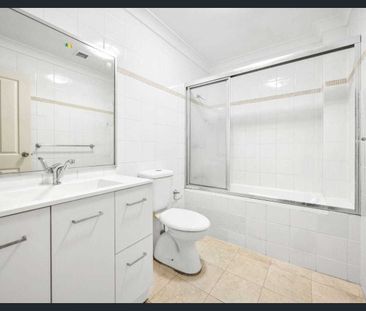 Bright & Spacious Two-Bedroom With Balcony! - Photo 4