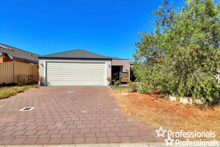 6 Moston Crescent, Bertram WA 6167 - Photo 2