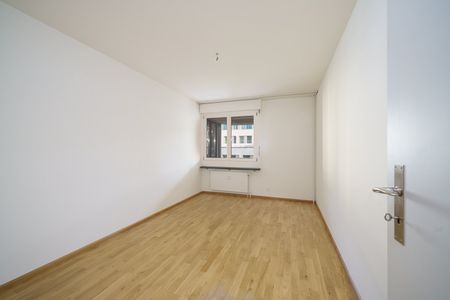 Lichtdurchflutetes Wohnparadies in Arlesheim – Ihr neues Zuhause ab Juli 2025 - Foto 3