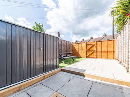 Canterbury Street Room 1 - Photo 3