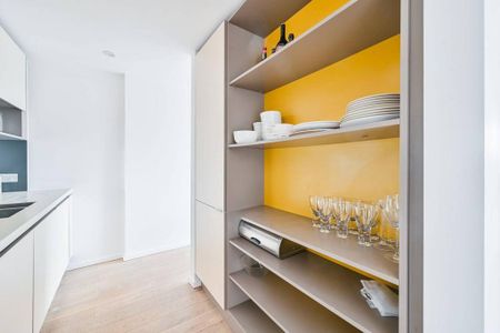 4 bedroom flat to rent - Photo 2