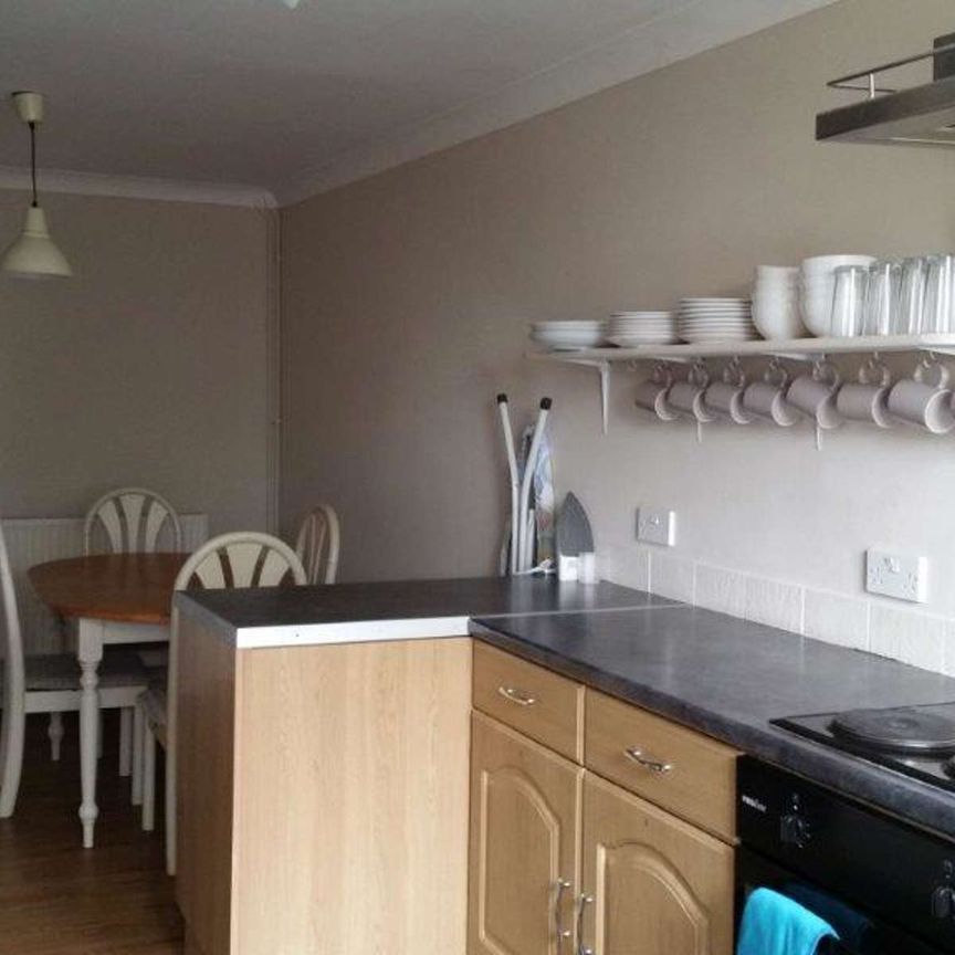 Lovely House Share - Havant - Photo 1
