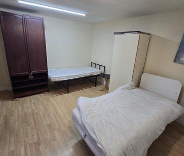 2 bedroom property to rent - Photo 4