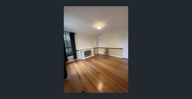 5 Bernard Street, Spotswood - Charming 2 Bed House with Parking - Photo 1