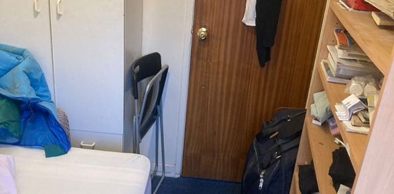 Room in a Shared House, Farrow Place, SE16 - Photo 2