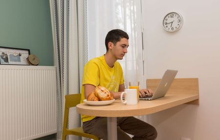 Studio de 18 à 19m² meublé et équipé - Photo 5