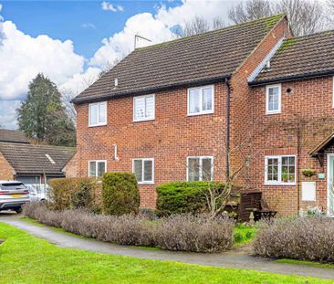 2 bed Flat for rent - Photo 4