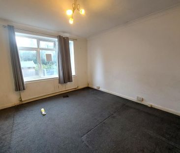 2 bedroom maisonette to rent - Photo 6
