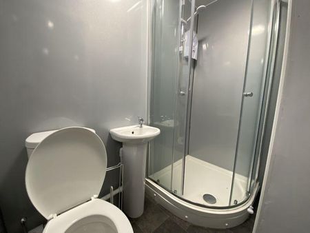 Mixed use to rent - Photo 3