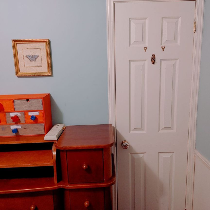 For Lease - 86 West Deane Park Drive, Toronto, Ontario - Photo 1