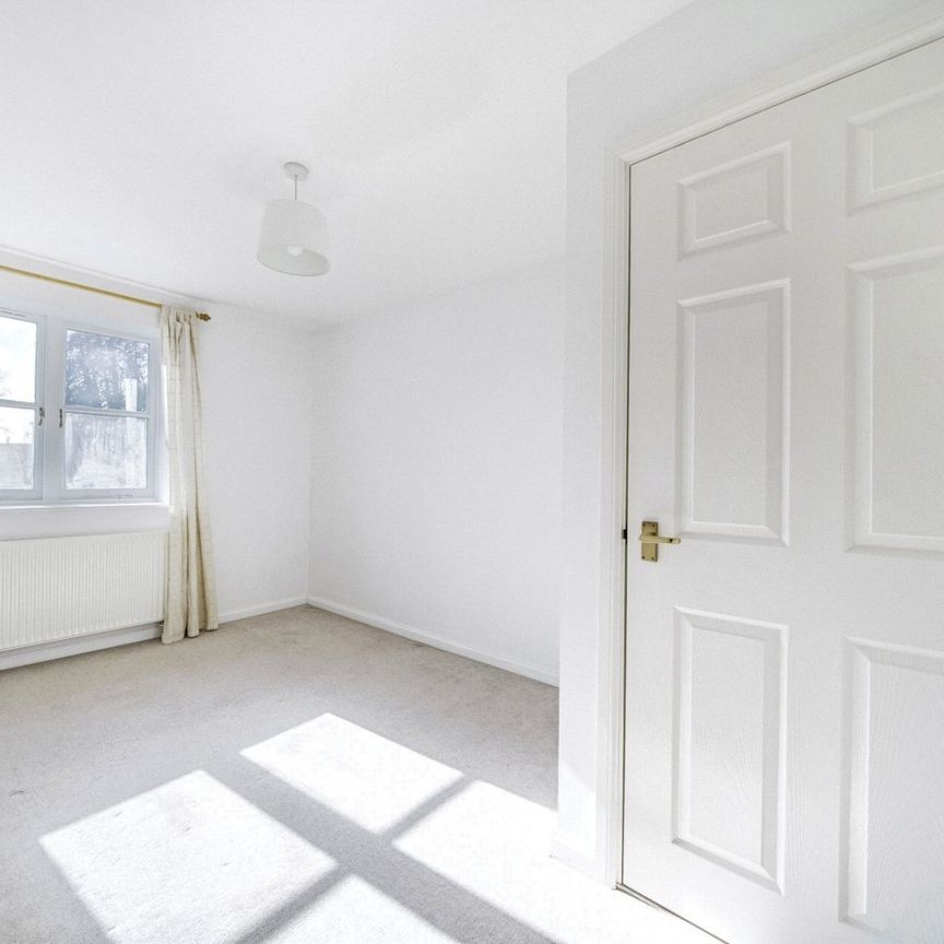 Fleming Way, Exeter, Devon, EX2 - Photo 1