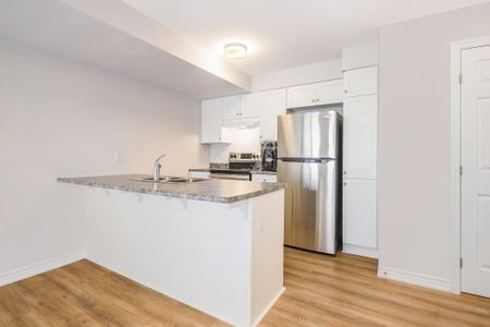 For Lease - 290 Zenith Private, Barrhaven, Ontario - Photo 5