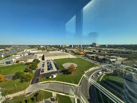 For Lease - 1 Lee Centre Drive Unit# 2206, Toronto, Ontario - Photo 4