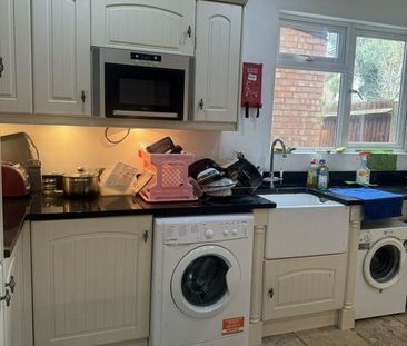 Room in a Shared House, Bisenden Road, CR0 - Photo 5