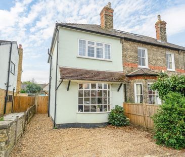 Hersham Road, WALTON-ON-THAMES, KT12 - Photo 2