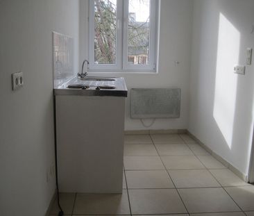 A LOUER APPARTEMENT PROCHE CENTRE VILLE DE ST QUENTIN 02100 - Photo 4