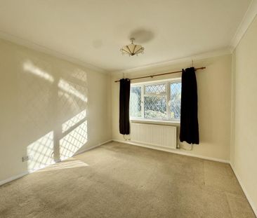 2 bedroom detached bungalow to rent - Photo 5