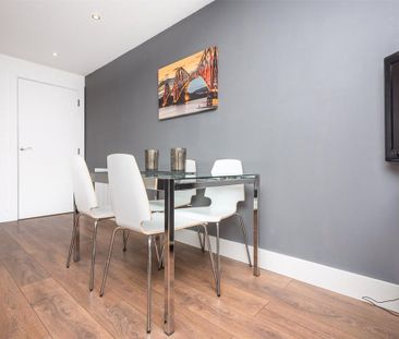 2 bedroom flat to rent - Photo 6