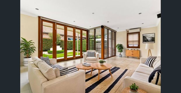 First Open on 3rd December at 1pm - 1.20pm - Photo 1