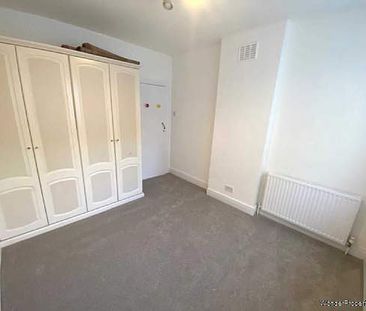 2 bedroom property to rent in Edgware - Photo 3