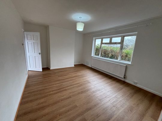 2 Bed - 107 Wykebeck Avenue, Leeds - LS9 0JG - Professional - Photo 1