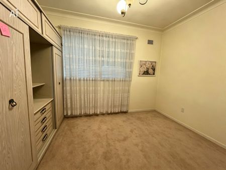 6 Gil Avenue, Liverpool NSW - Photo 5
