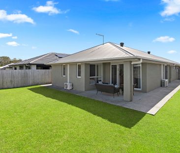 Stylish Family Home in North Harbour! - Photo 5