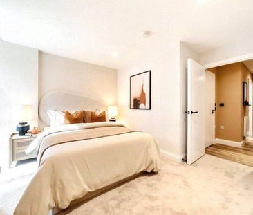 Flat to rent - Tweedy Road, Bromley, BR1 - Photo 3