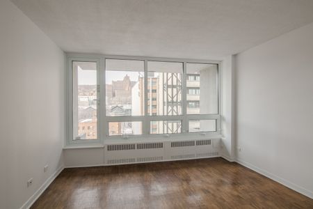 1975 Maisonneuve Blvd West1 - Photo 3