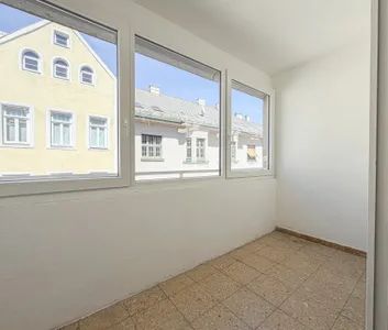 Nahe Hietzinger Hauptstraße - 2-Zimmer Wohnung mit Loggia und Garage - Photo 2