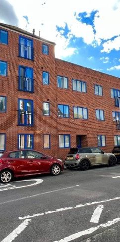 London Road, Portsmouth - Photo 1