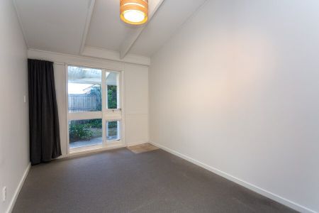 Spacious 8 Bedroom Student Property - Photo 2