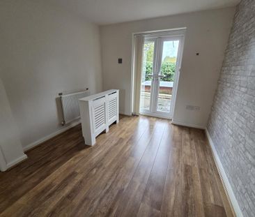 4 bedroom townhouse to rent - Photo 4