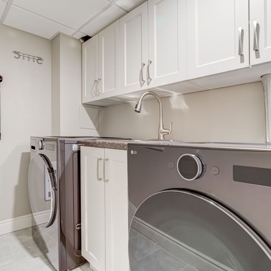 For Lease - 2067 Marine Drive Unit# 9, Oakville, Ontario - Photo 1