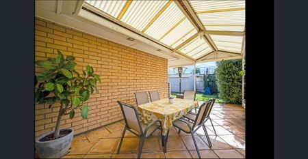 Light-Filled Home in the Heart of Hove - Photo 3
