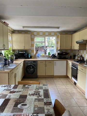 Room in a Shared House, London, SE17 - Photo 5