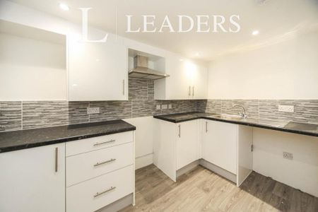 Studio to rent - Photo 4