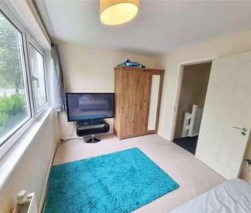 Templewood House, Colesmead Road, Redhill, Surrey, RH1 - Photo 2