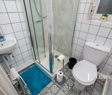 4 bedroom detached house to rent - Photo 3