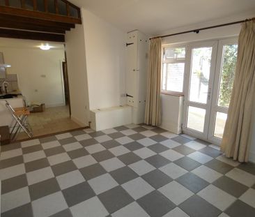 1 bedroom maisonette to rent - Photo 1