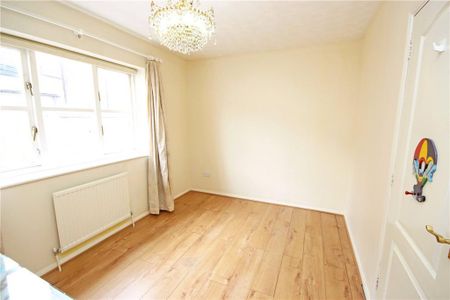 3 bedroom terraced house to rent - Photo 2