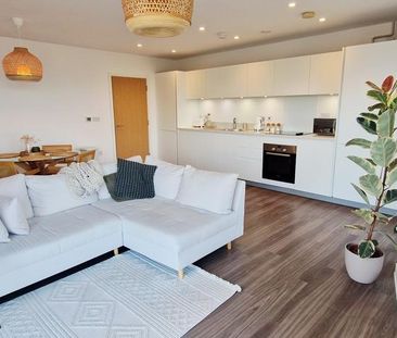 2 bedroom apartment to rent - Photo 2