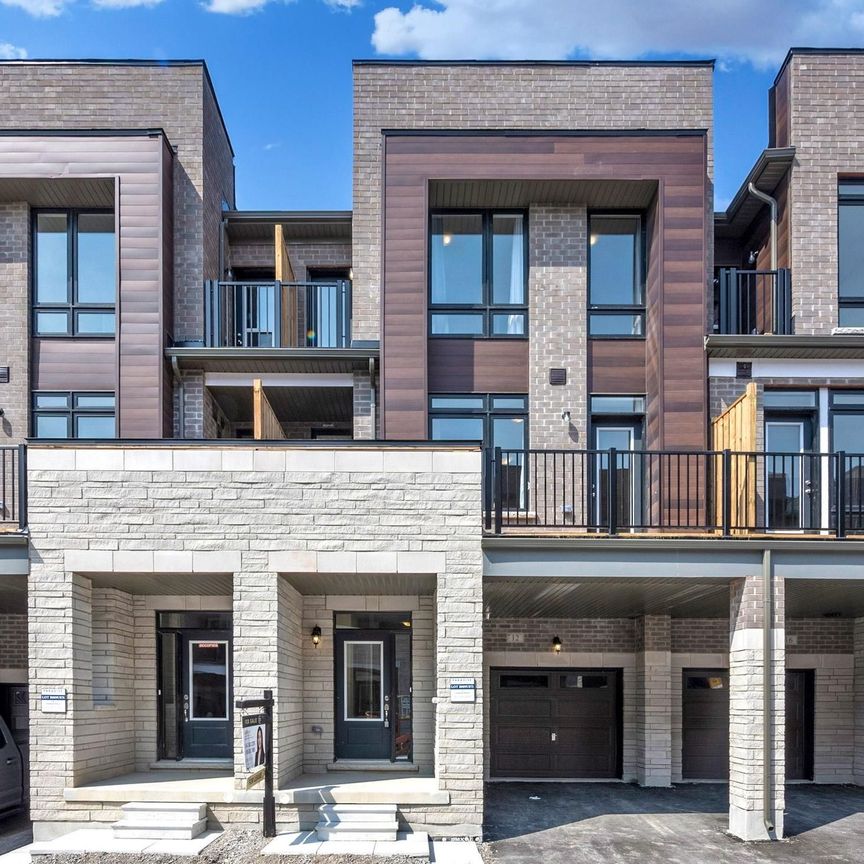 For Lease - 12 Gunton Street, Aurora, Ontario - Photo 1