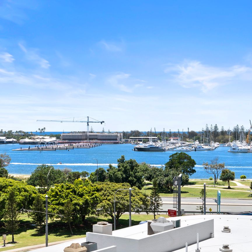 910/1 Como Crescent, Southport QLD 4215 - House For Rent | Domain - Photo 1